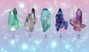 Read more about the article Choose a Crystal and Get a Free Psychic Reading