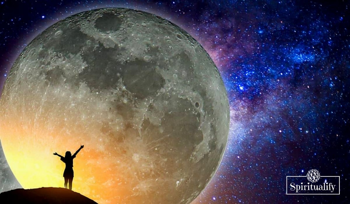 You are currently viewing Full Moon in Aquarius on August 3, 2020 – Finding Your Sense of Belonging