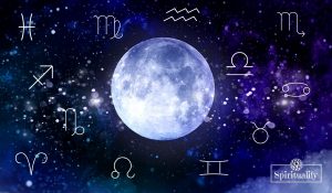 Read more about the article How the Full Moon in Aquarius (August 3), Will Affect Your Zodiac Sign