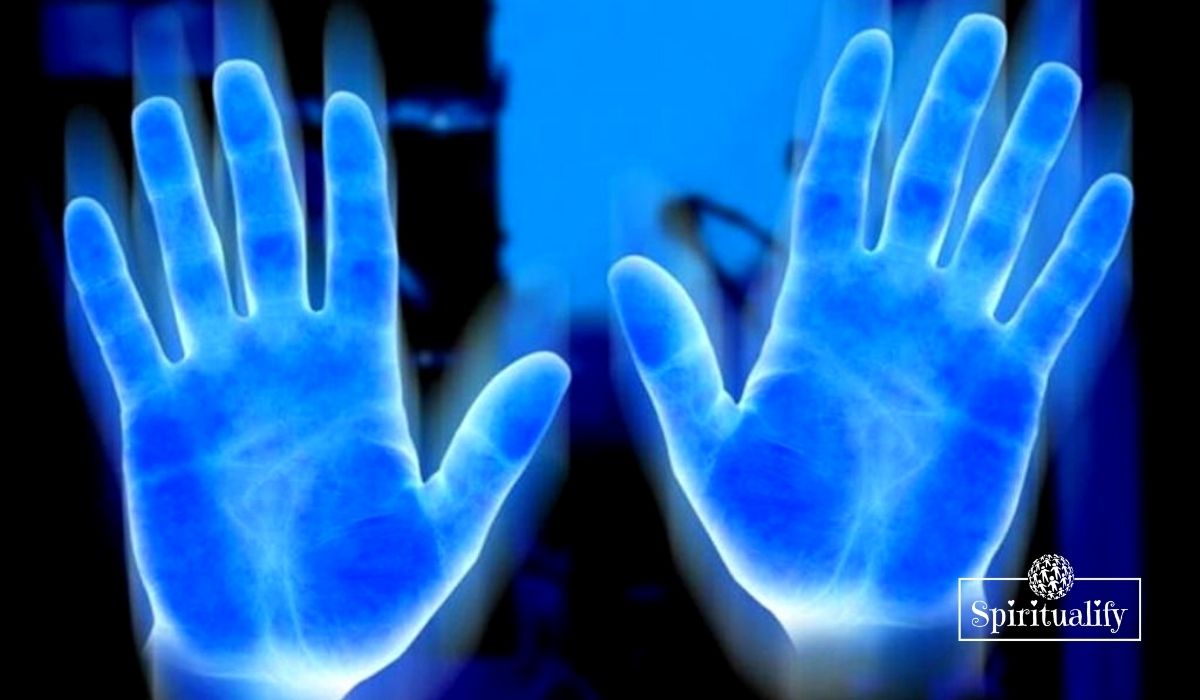 You are currently viewing What Each Finger On Your Hands Tells About Your Energy